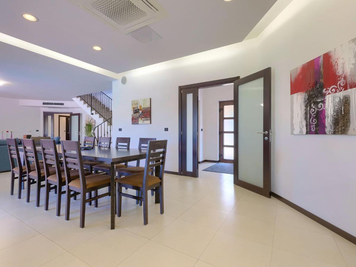 Holiday Home Andrea - Pul463 By Interhome Sisan Exterior photo