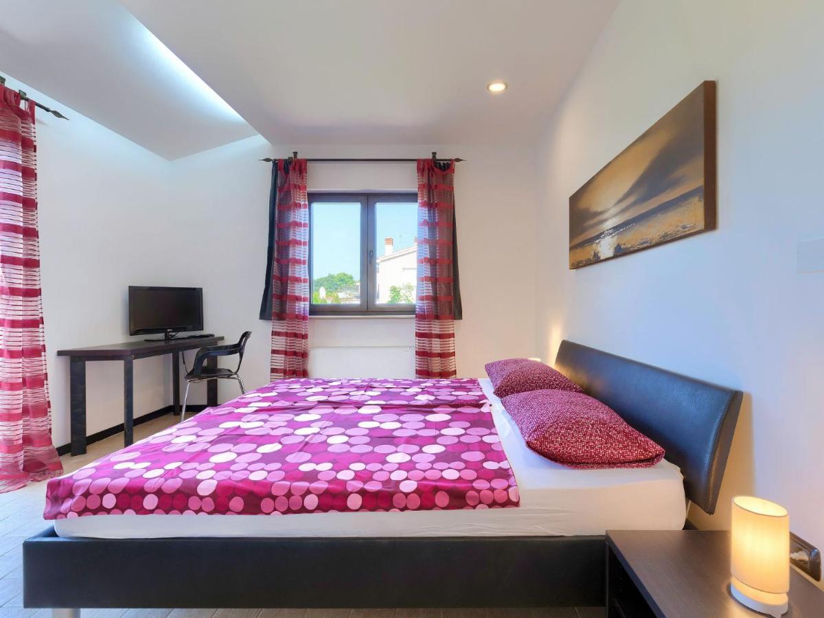 Holiday Home Andrea - Pul463 By Interhome Sisan Exterior photo